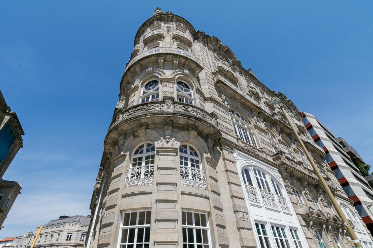 Suite De Lujo Puerta Del Sol+Parking ヴィーゴ エクステリア 写真